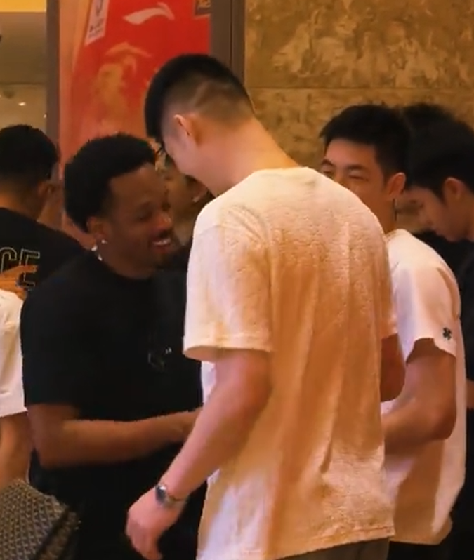 膝盖伤势严重,但森林狼后场核心却比大家预期的更早重返赛场?