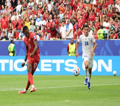 杜伦续约5年2亿后发声:我想终身效力活塞 外界很多说法都是假的